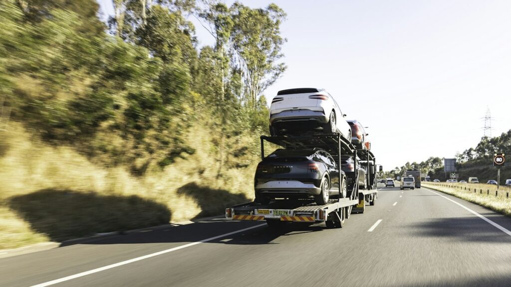 How to Avoid Car Shipping Scams and Misleading Quotes